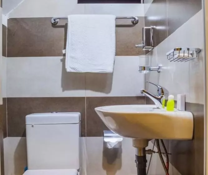 هتل Kandy City Rooms & Hostel