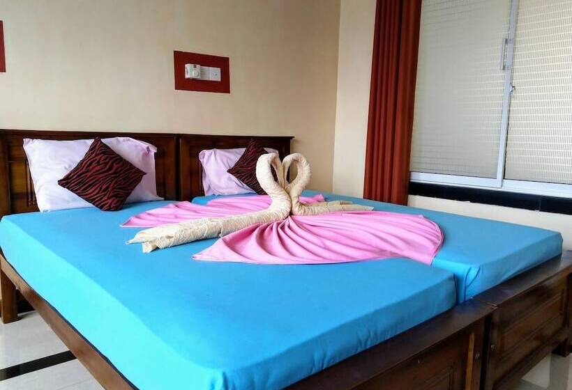 酒店 Kandyan Holiday Center