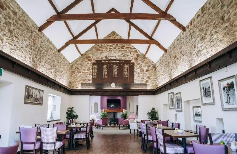 هتل Mendip Spring Golf And Country Club