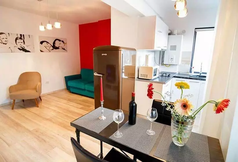 ホテル Metropolitan Iassium Luxury Suites