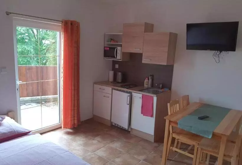 Hotelli Penzion U Pavla