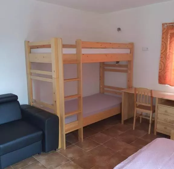 Hotelli Penzion U Pavla