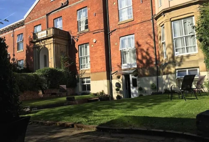 فندق Queens Guesthouse Manchester