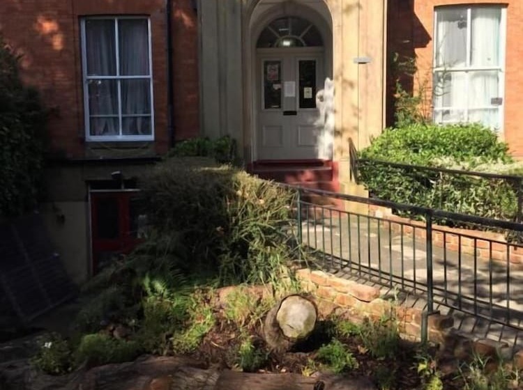 فندق Queens Guesthouse Manchester