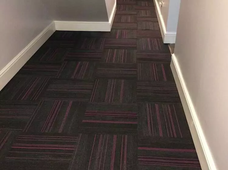 هتل Queens Guesthouse Manchester