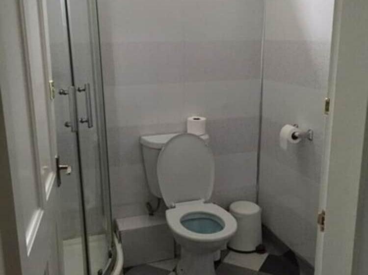 فندق Queens Guesthouse Manchester