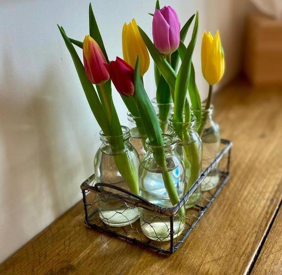 Отель The Gordon Arms Restaurant With Rooms