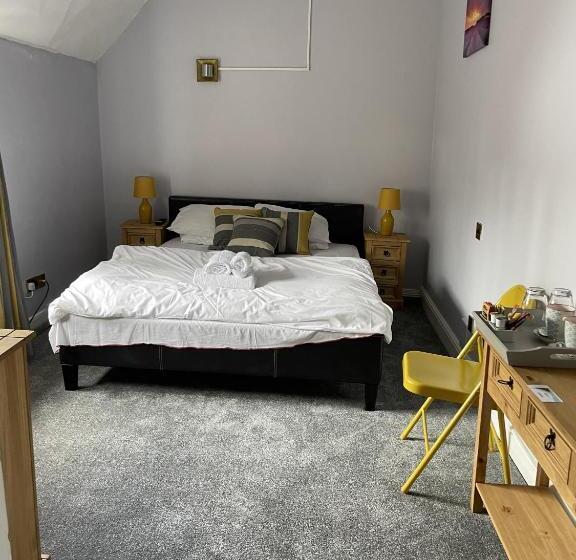 ホテル The Old Bell