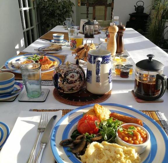 هتل The Old School B&b