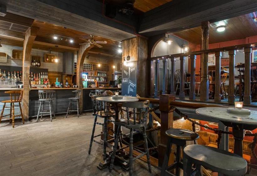 ホテル The Pub On The Hoe