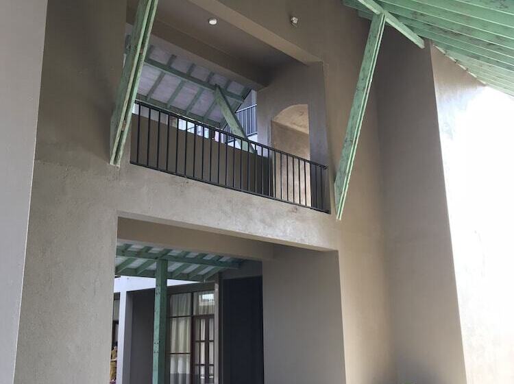 Hotel Waves By Tranquil