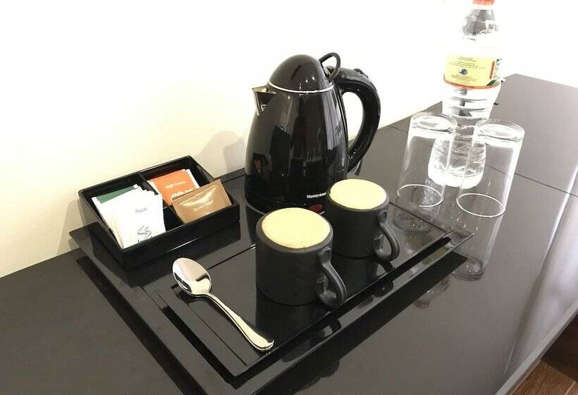 Hotel Waves By Tranquil