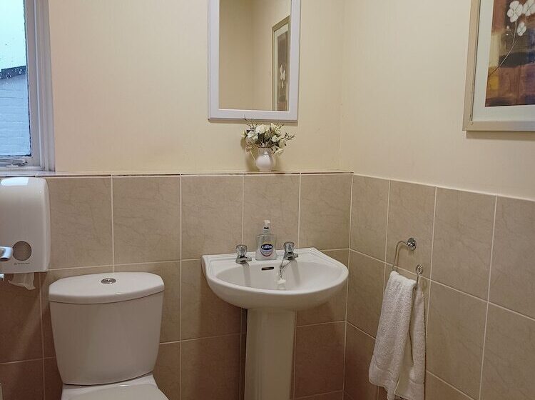 בית מלון כפרי Westgate