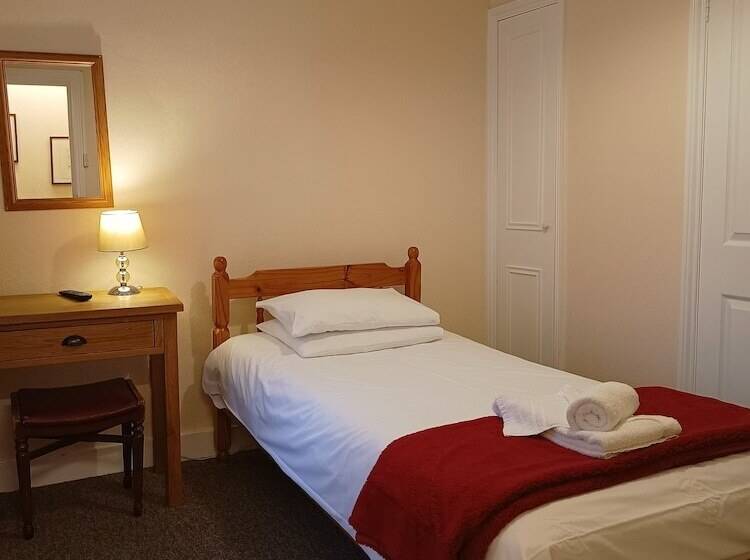 בית מלון כפרי Westgate