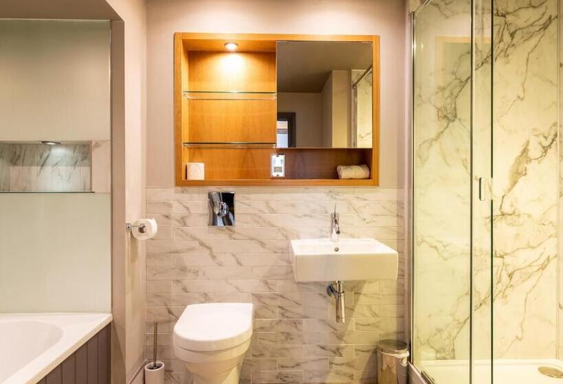 The Lawrance Luxury Aparthotel Harrogate