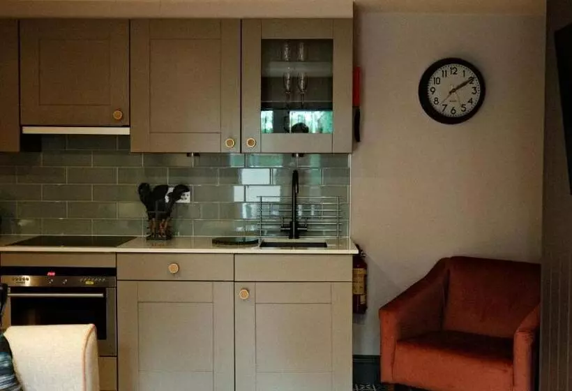 The Lawrance Luxury Aparthotel   Harrogate
