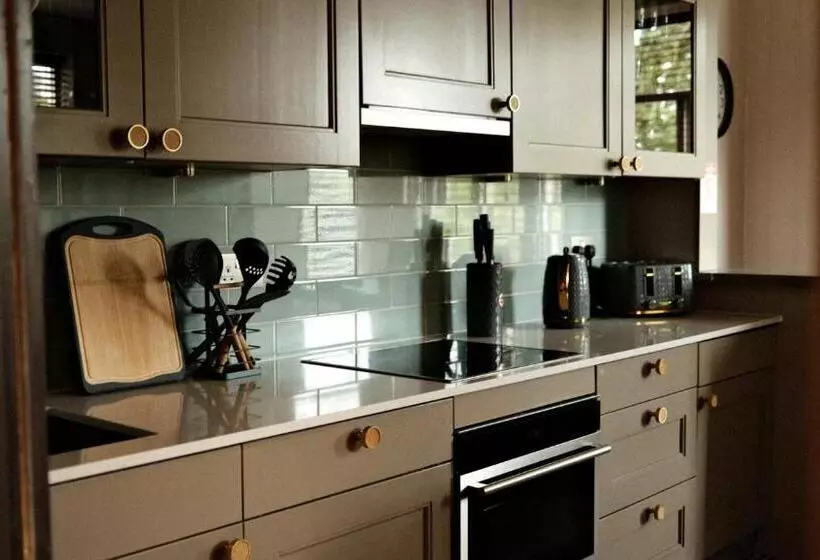 The Lawrance Luxury Aparthotel   Harrogate