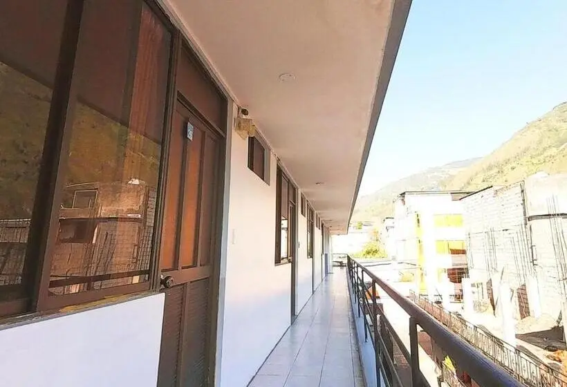 Retkeilymaja Hostal Anais