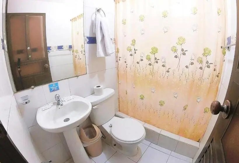 Retkeilymaja Hostal Anais
