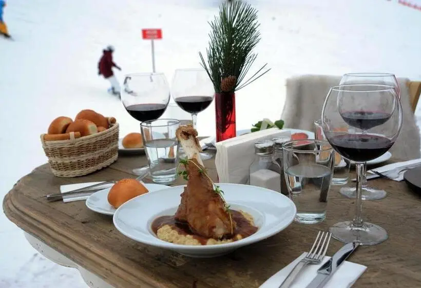Hotelli Kaya Palazzo Ski & Mountain Resort