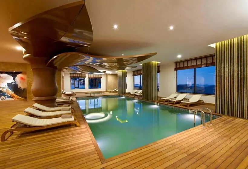 Hotelli Kaya Palazzo Ski & Mountain Resort