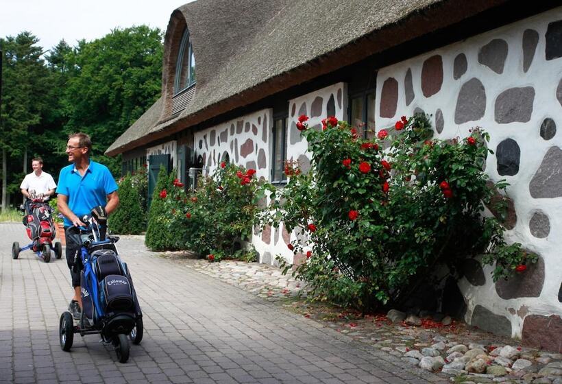 هتل Araslöv Golf & Resort