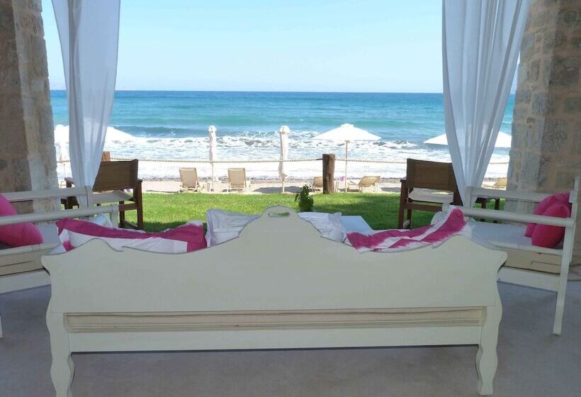 فندق Azure Beach