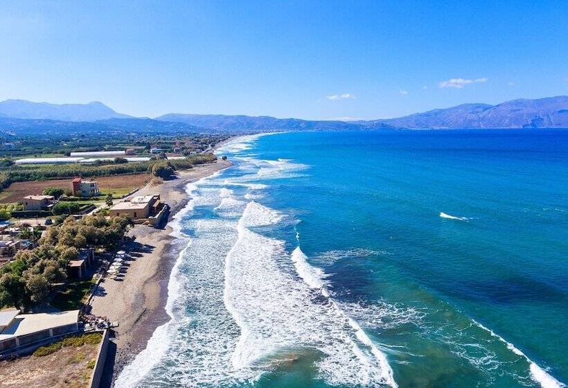 فندق Azure Beach