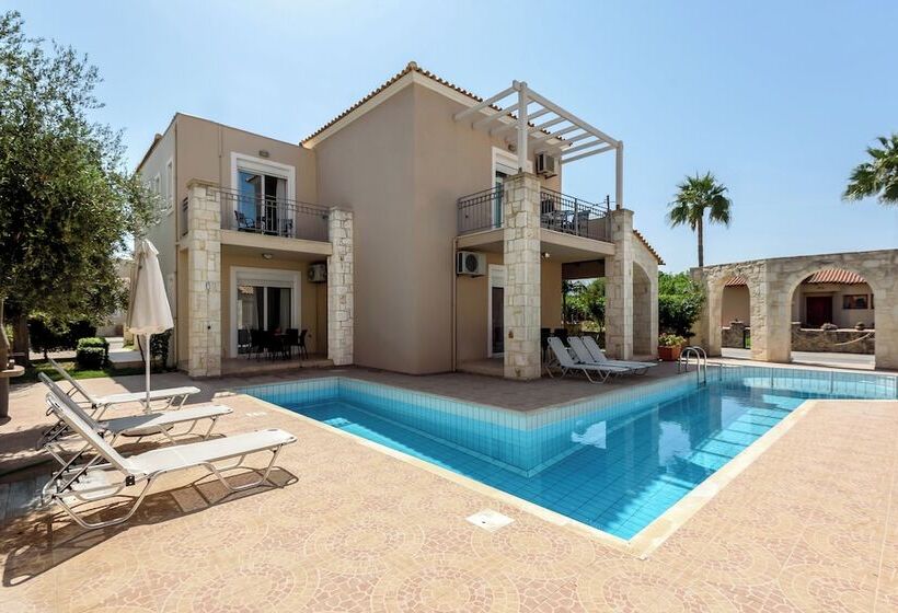 فندق Azure Beach