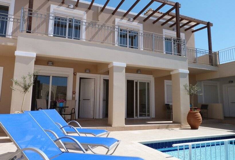 فندق Azure Beach