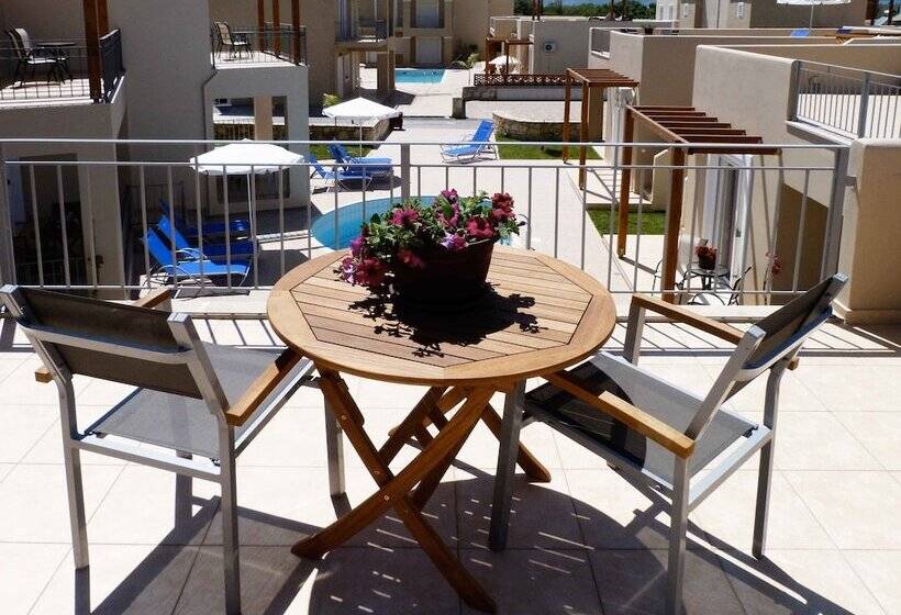 فندق Azure Beach