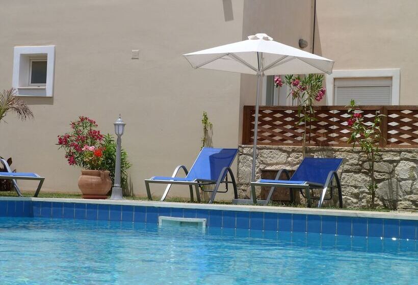 فندق Azure Beach