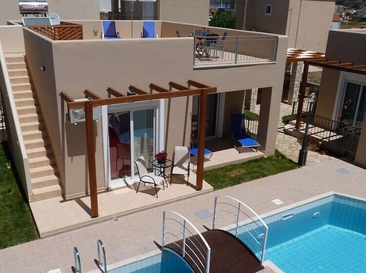 فندق Azure Beach