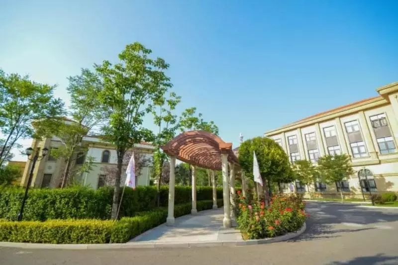 Hotelli Badaling Hot Spring Resort