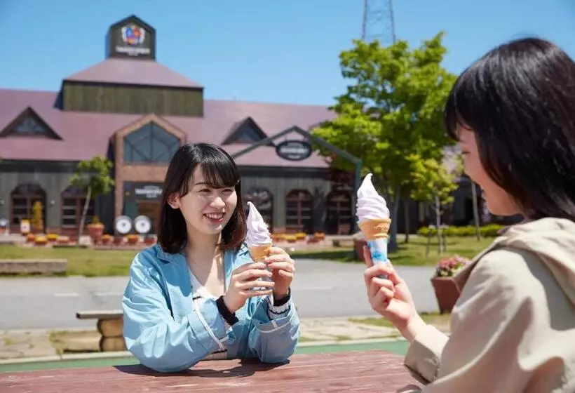 ホテル Folkloro Takahata