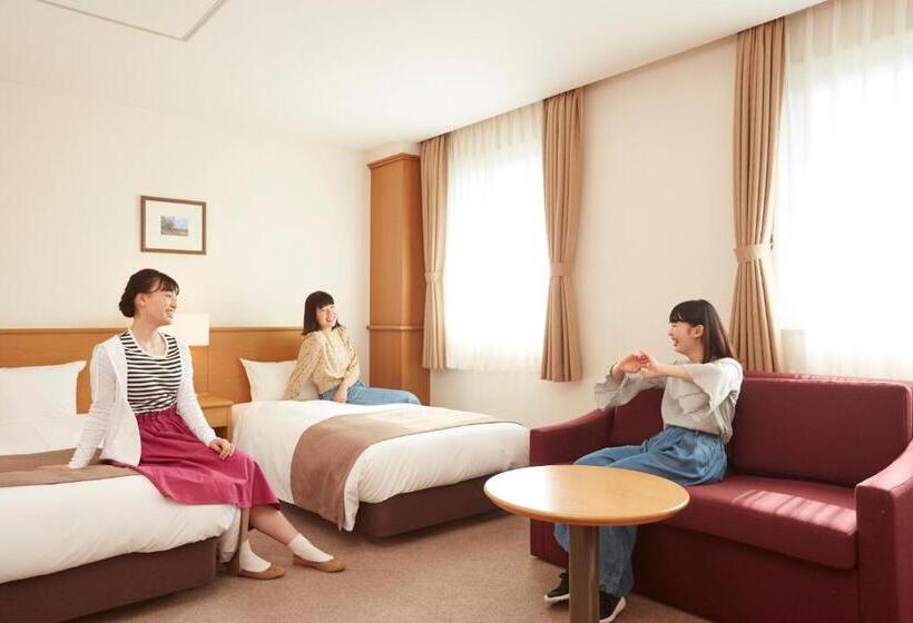 בית מלון כפרי Folkloro Takahata