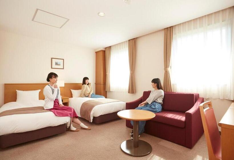 בית מלון כפרי Folkloro Takahata