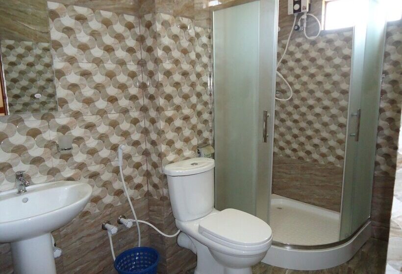 فندق French Garden Resort