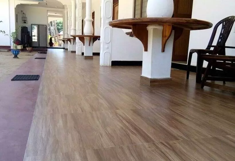 ホテル French Garden Resort