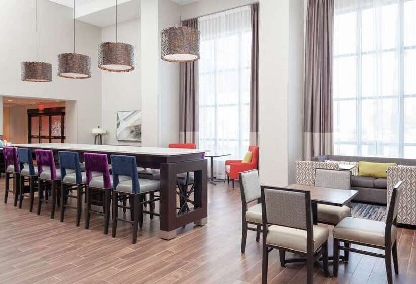 فندق Hampton Inn & Suites Overland Park South