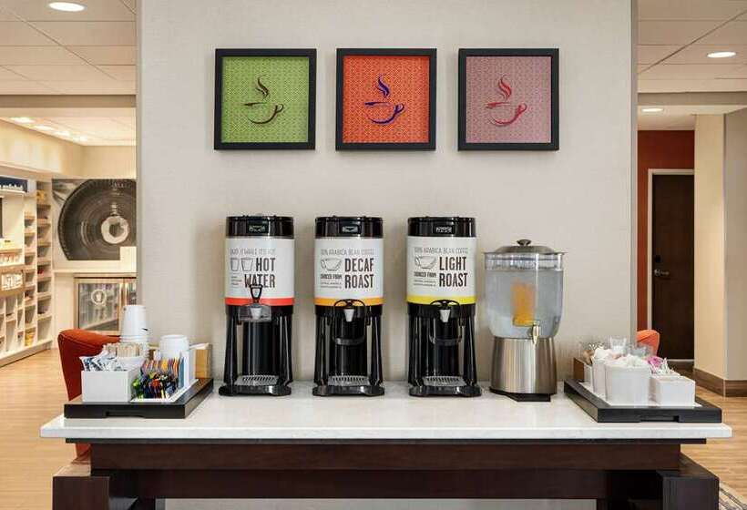 فندق Hampton Inn & Suites Overland Park South