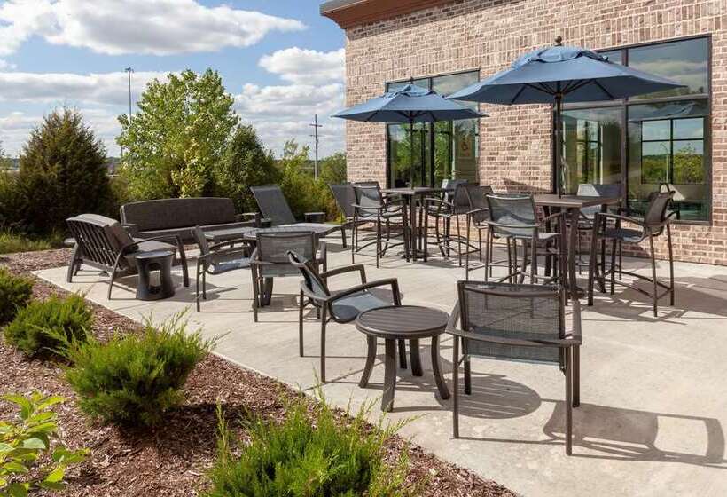 فندق Hampton Inn & Suites Overland Park South
