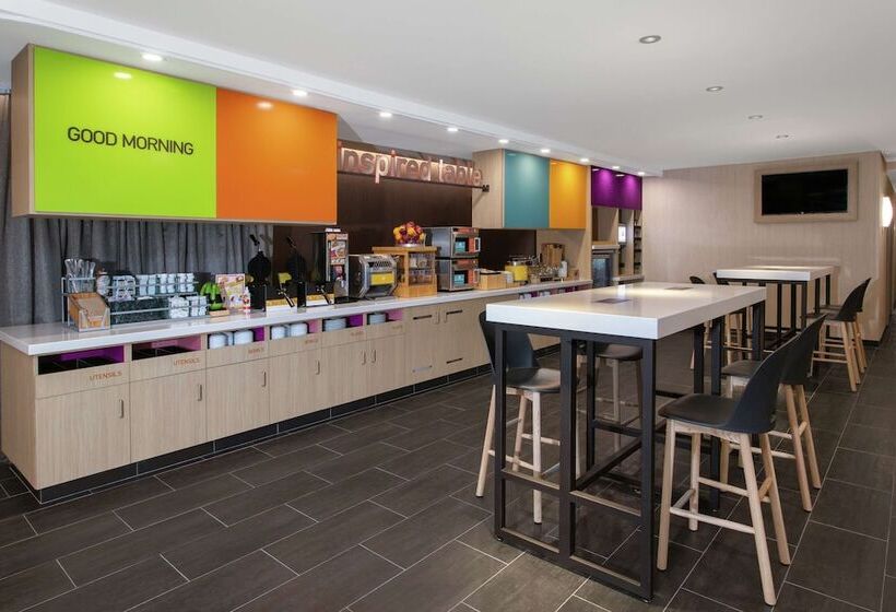 בית מלון כפרי Home2 Suites By Hilton Smithfield, Ri