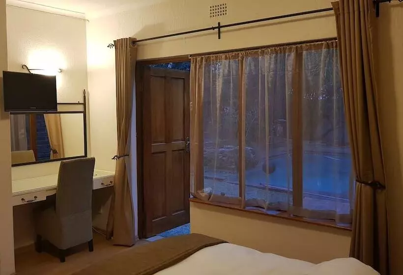هتل Jophil Guesthouse