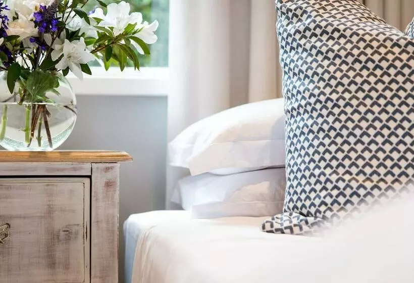 هتل Lexden Guesthouse