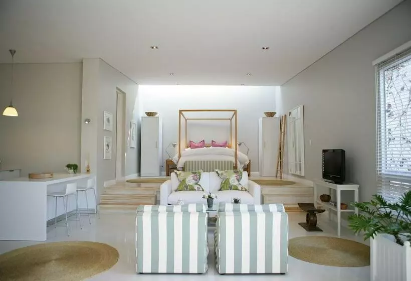 هتل Lexden Guesthouse