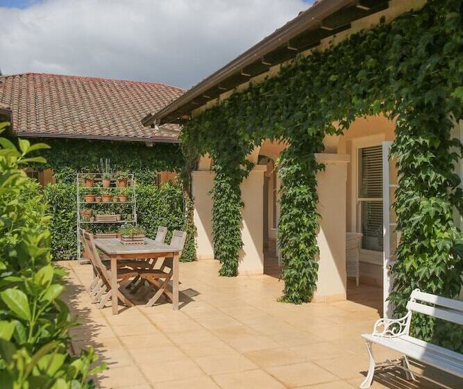 בית מלון כפרי Lexden Guesthouse