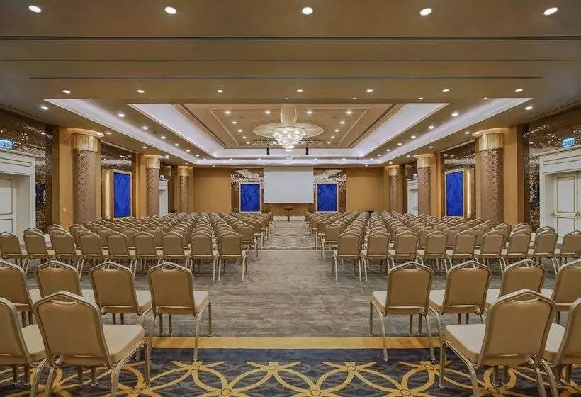 ホテル Limak Cyprus Deluxe