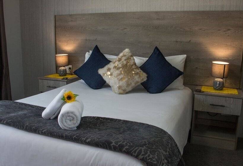 בית מלון כפרי Mcallisters On 8th