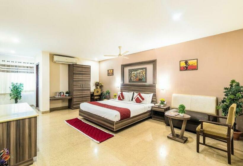 Отель Octave La Sara Vista